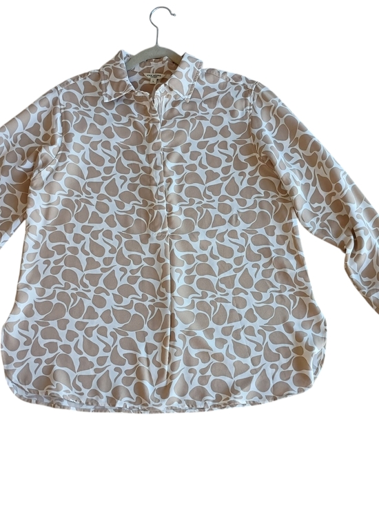 Max Studio Tops - Max Studio Beige & Cream Leaf Like Print Button Down Blouse SZ L ❤️